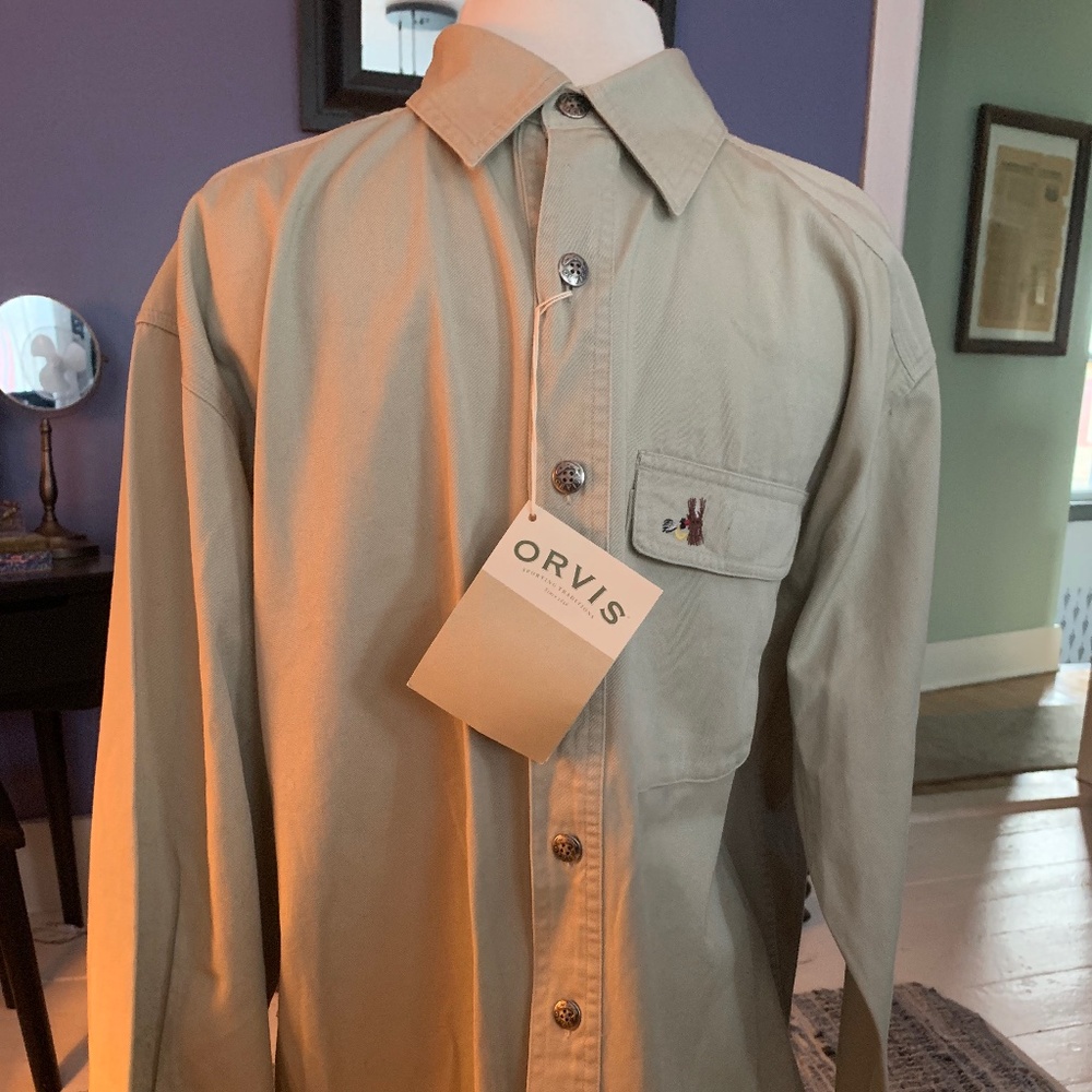 New with tags Orvis fly fishing long sleeve button down shirt Size L